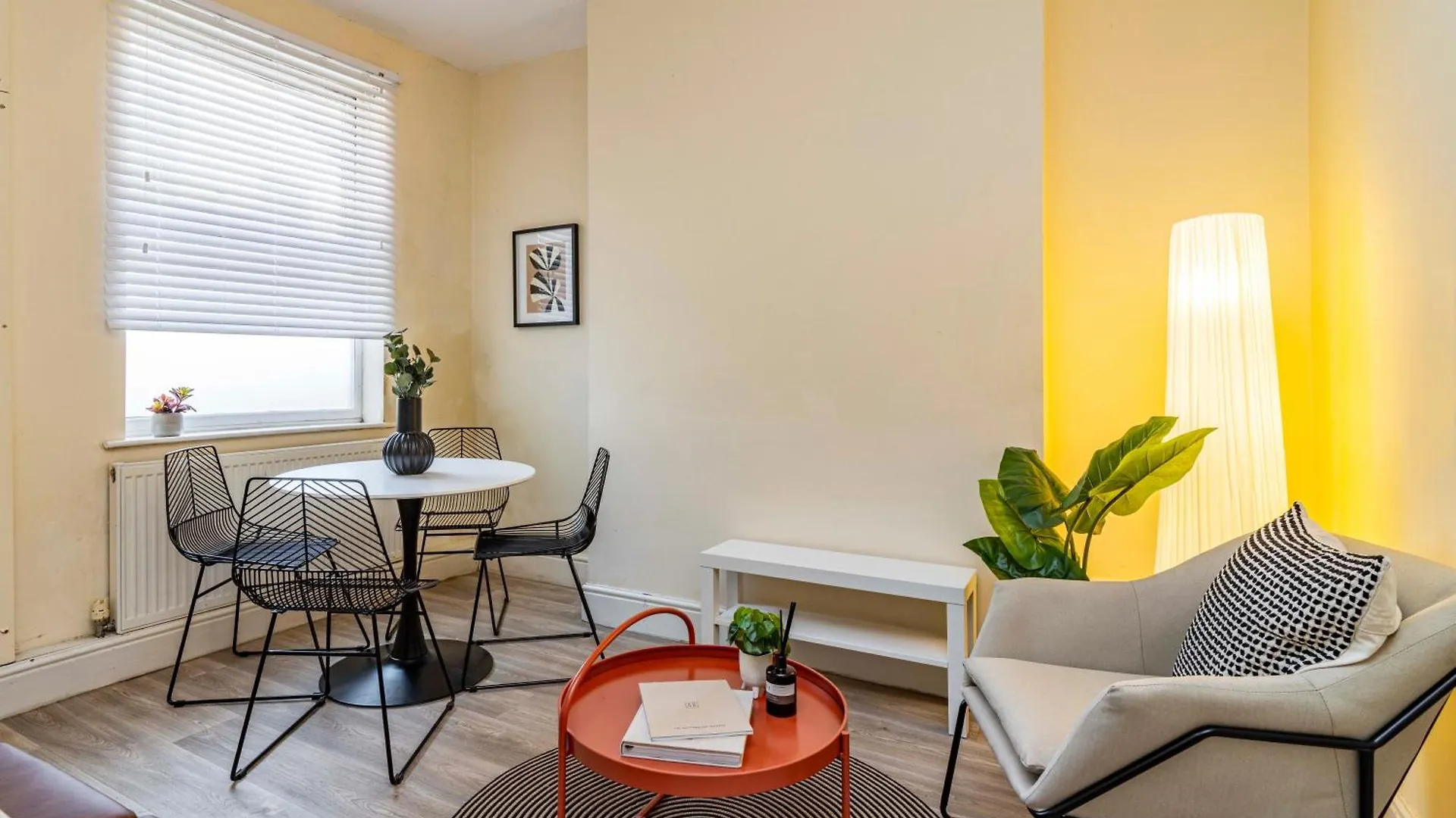 Kasu Lodge - Sneinton, Nottingham 0*,  Reino Unido